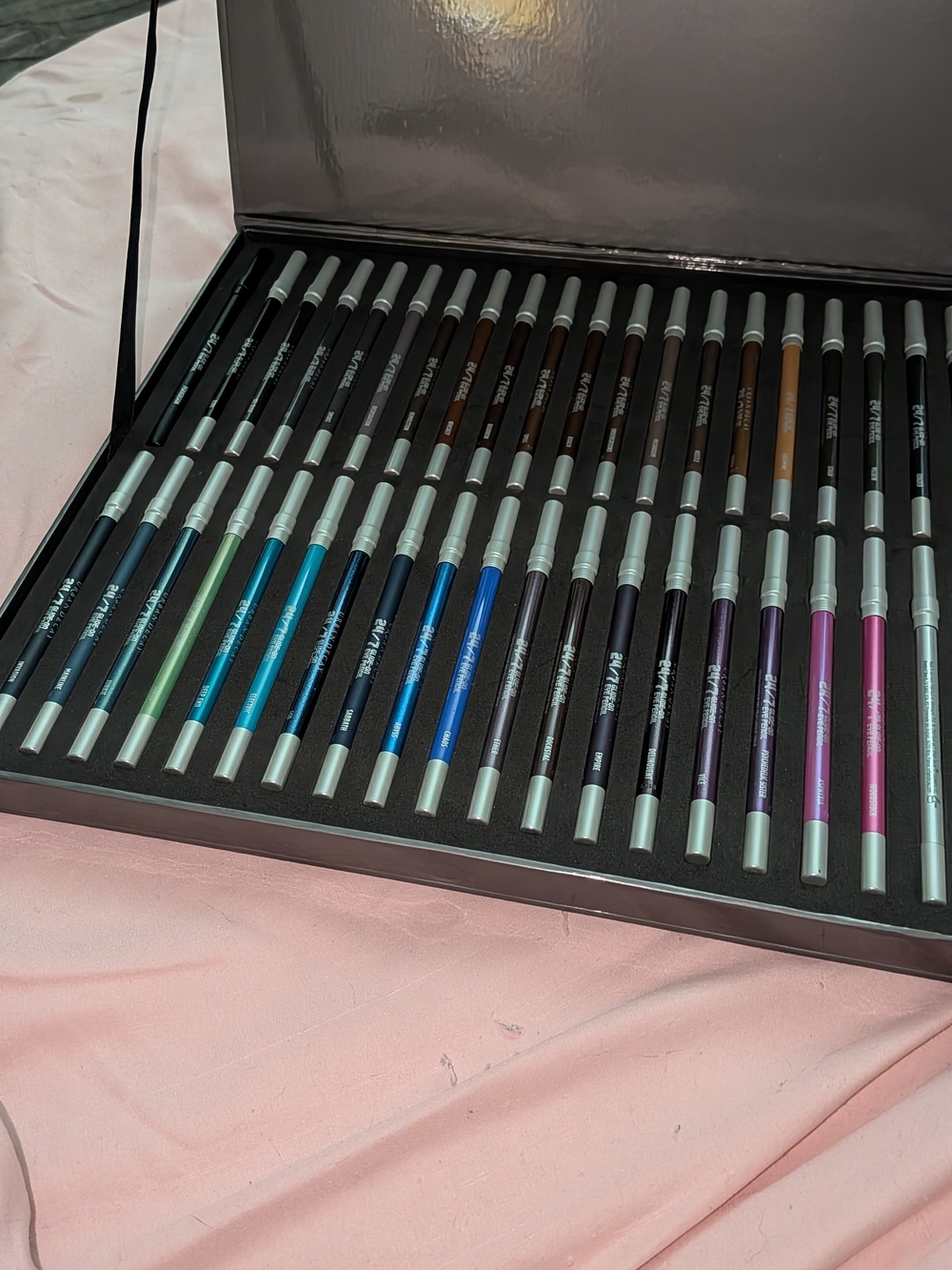 Professional Women’s Urban DecayMakeup Pencil Set — Multi-Color Eye Liners